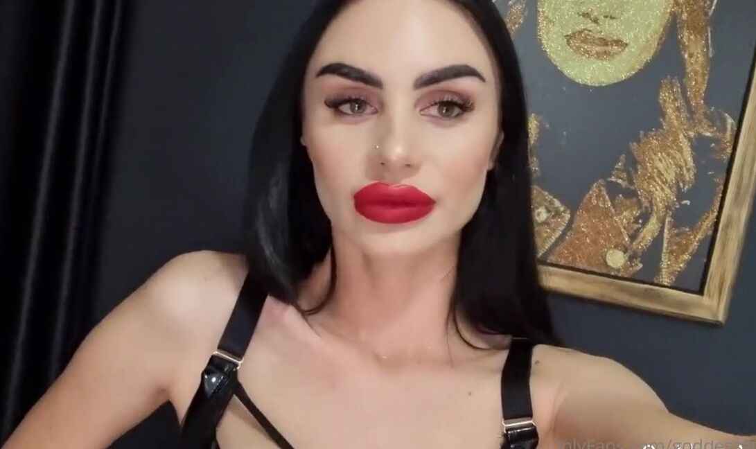 Goddess Ambra Nicknamed Goddessambra Onlyfans I Am Offline For The Weekend See You Boys On Monday