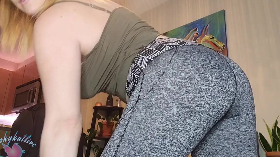 Kinkykatlive Nicknamed Kinkykatlive Onlyfans Could You Even Handle This Sexy Booty