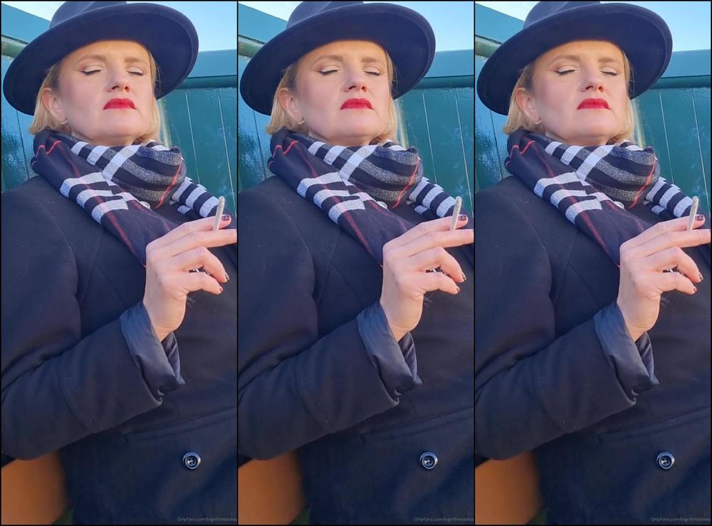 Ingrithmistress Smoking On The Beachfront Lets Go For A Walk  Onlyfans XXX