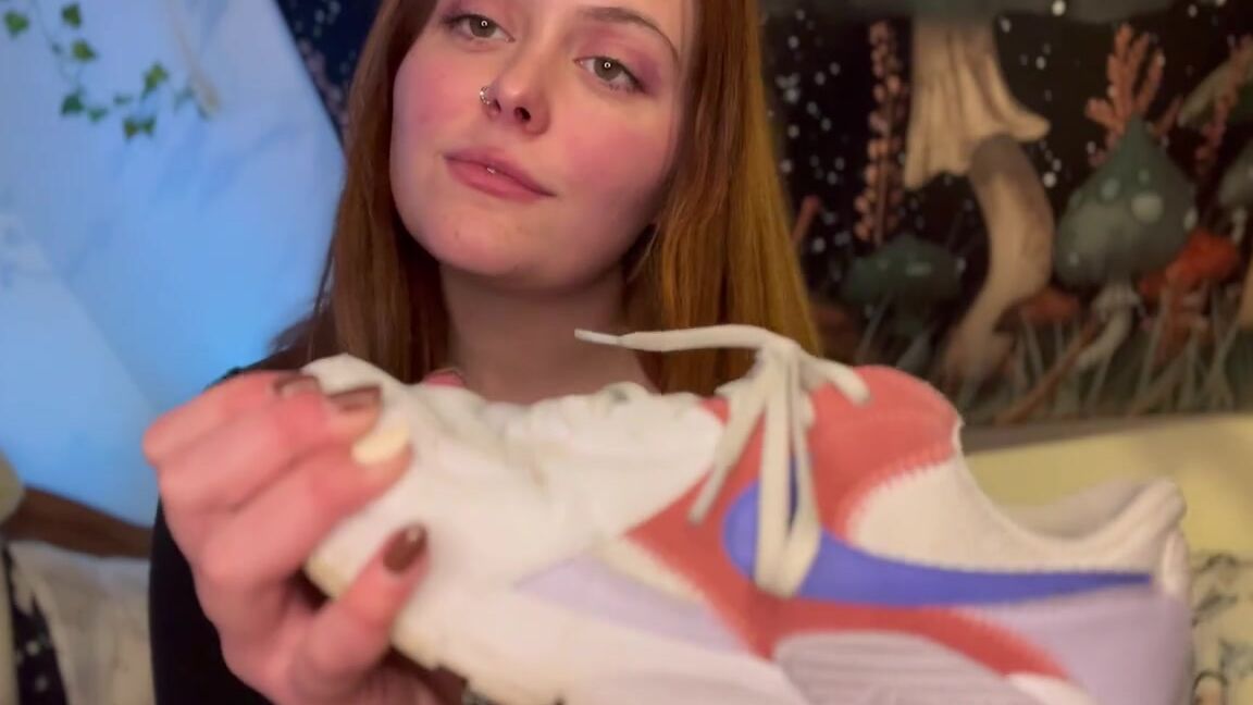 Ivy Aspen Nicknamed Theivyaspen Findom 12 17 2022 Onlyfans Video Sniff It In This Video I Will Be Showing Off My Perfect Soles And In Between