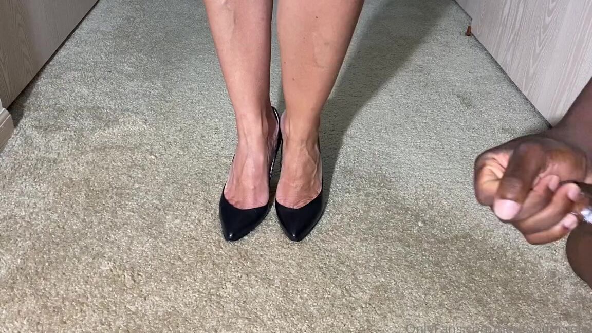Hergoodtimeinheels Nicknamed Hergoodtimeinheels Onlyfans Contact For Full Video2