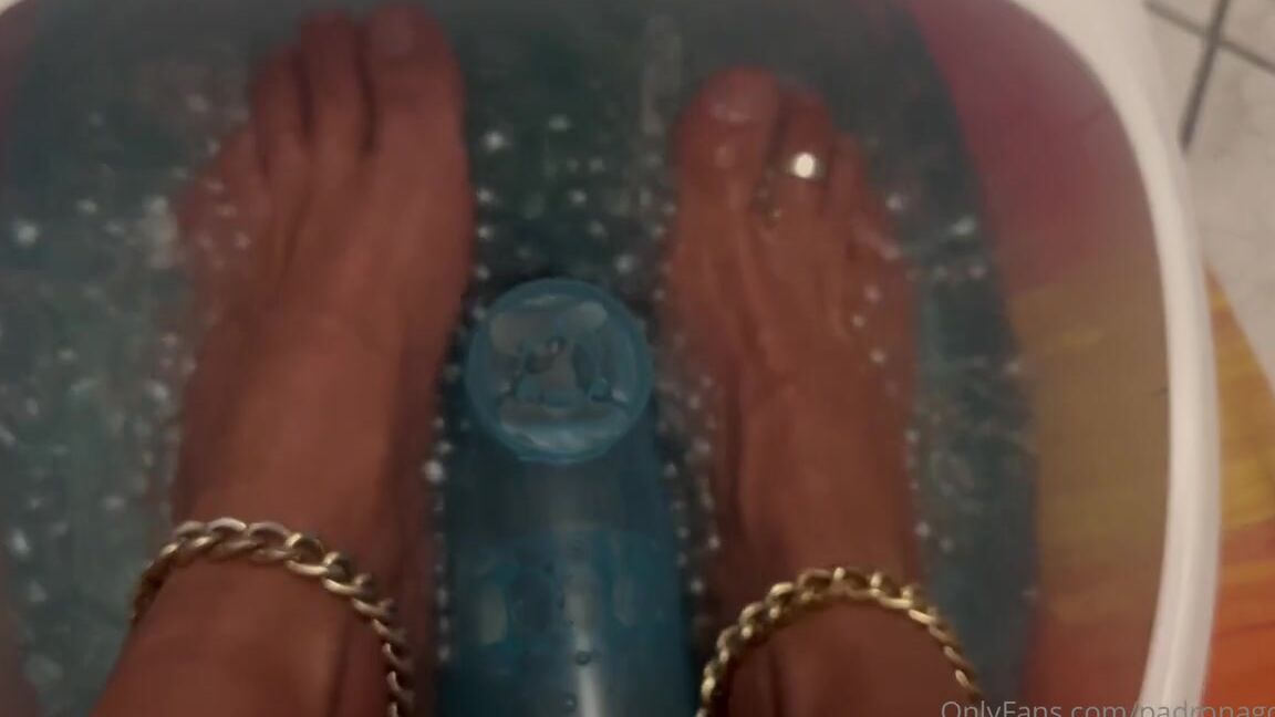 Mistress Desideria Godiva Nicknamed Padronagodiva 05 02 2024 Onlyfans Video Pediluvio Ai Piedini