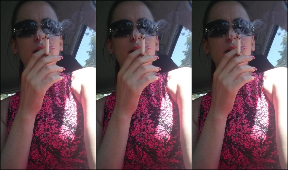 Vicki Peach Cheeky Smoke In The Car