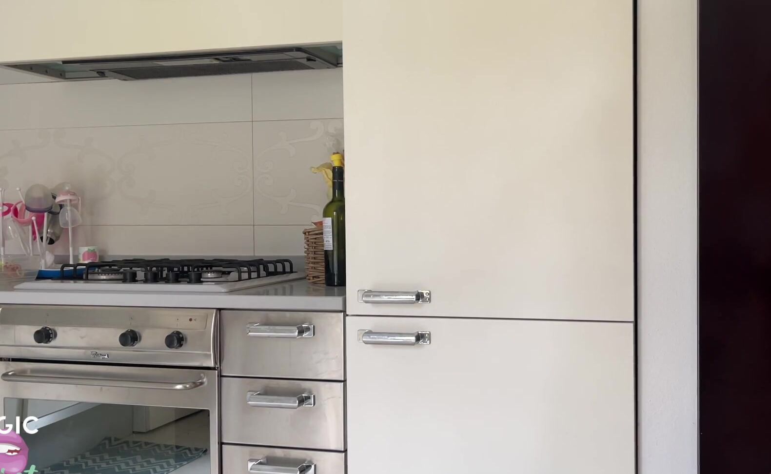 MagicMintCouple POST PARTUM TEEN PUMPS MILK FROM HER BREAST - HORNY GUY CUM ON IT Pornhub