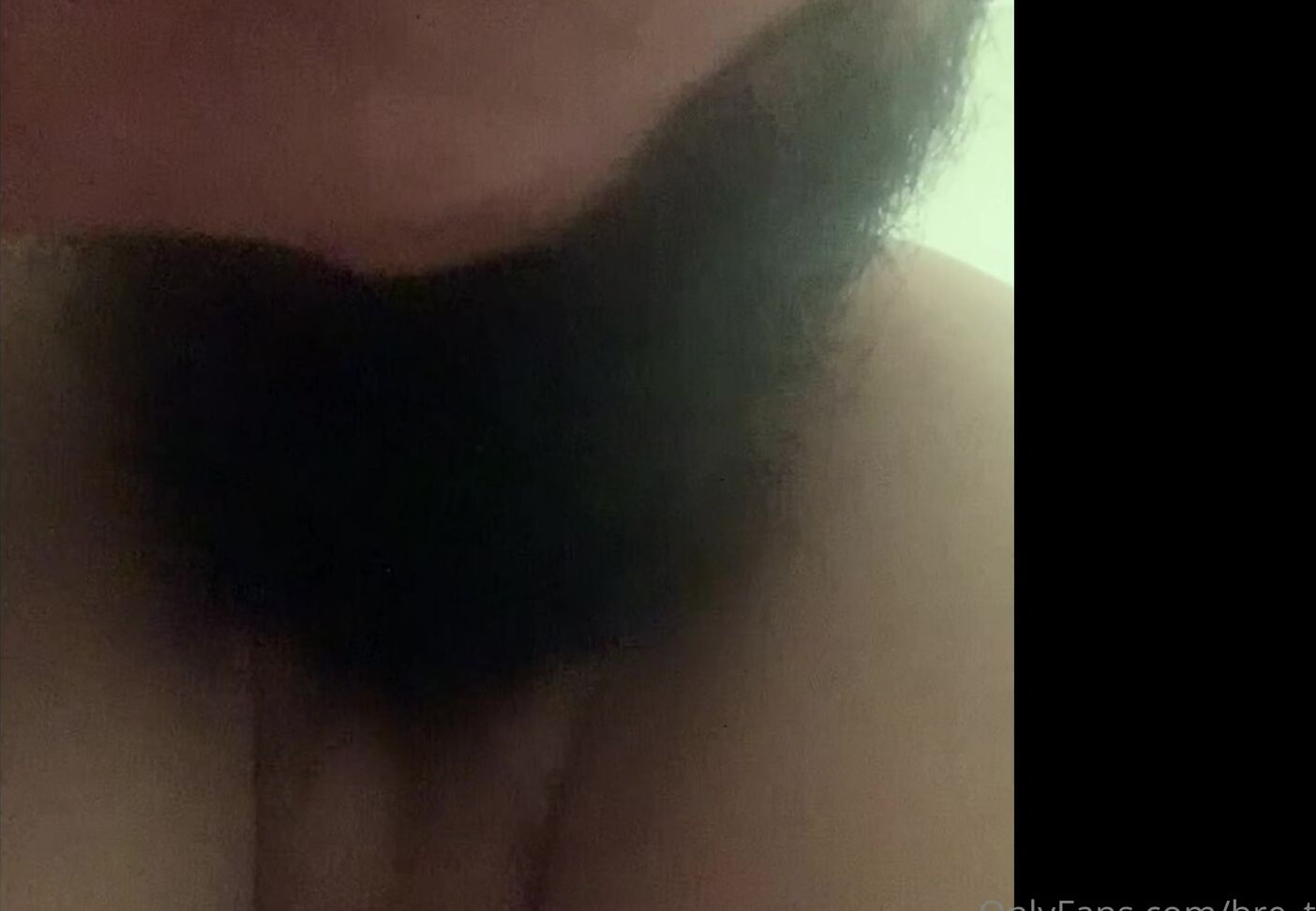 Kendra Heaux I M Trying To Study But Dontethick Keeps Distracting Me I M Becoming A Persona