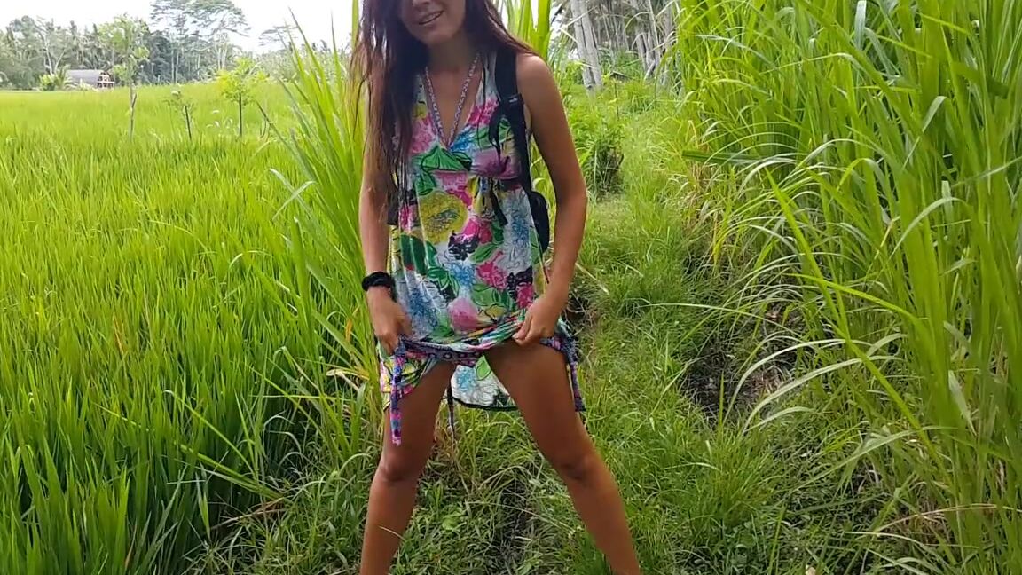 dream4angel pissing in public rice fields Pornhub