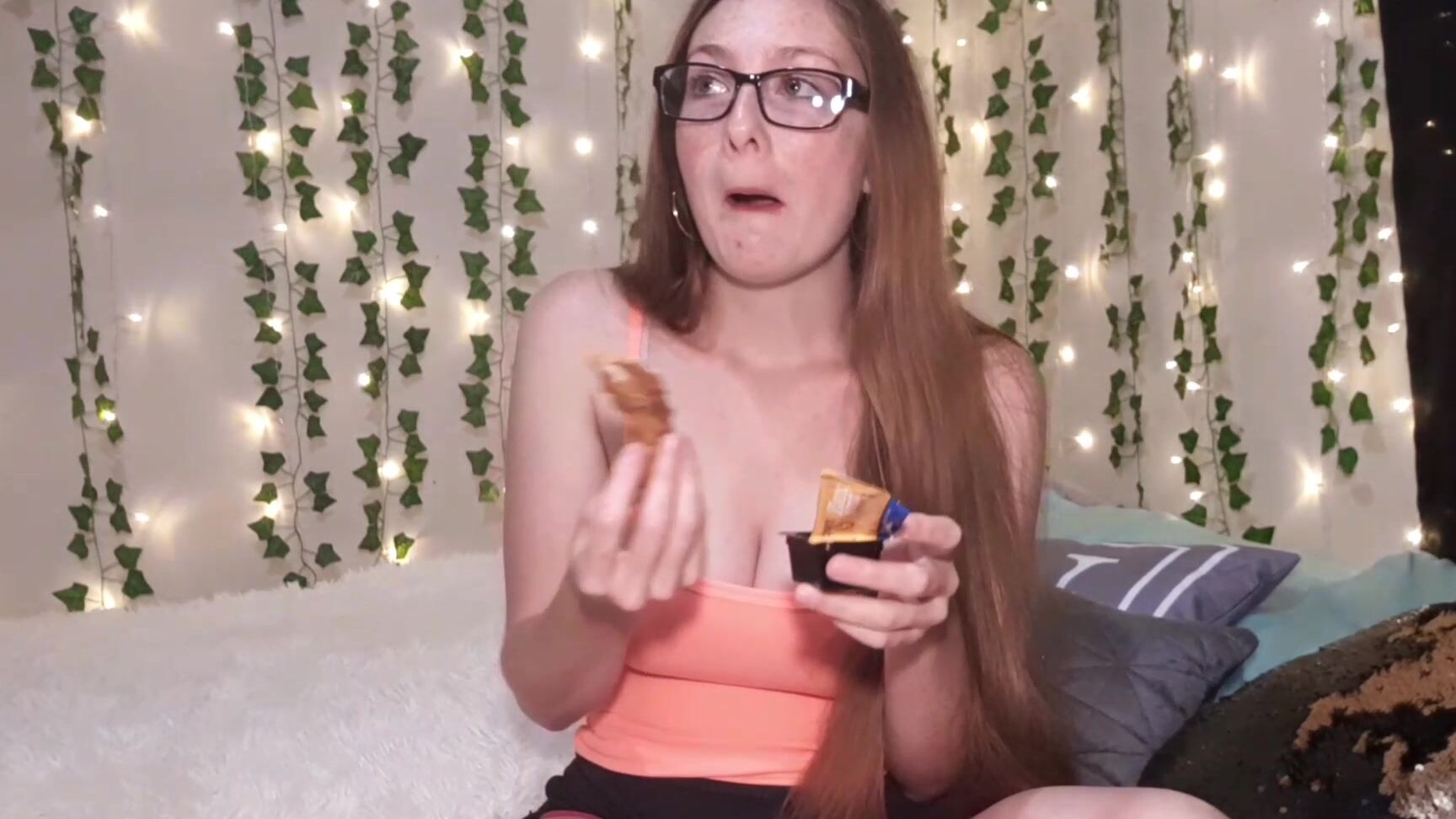 Nicole Nabors My First Mukbang