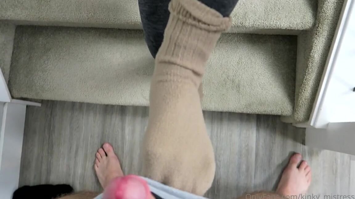 Kinky Mistress Porn Aka Kinky Mistress2021 Onlyfans 01 2022 2337729643 Pov Busting With My Cleavage Outp