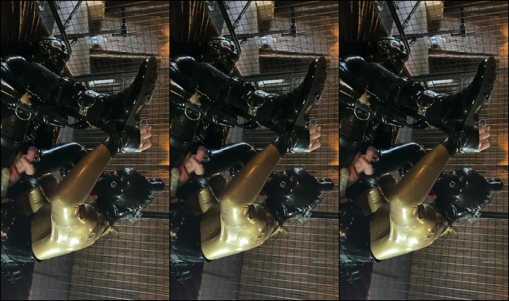 Vivienne Lamour Rubber Gimp Has His Holes Filled