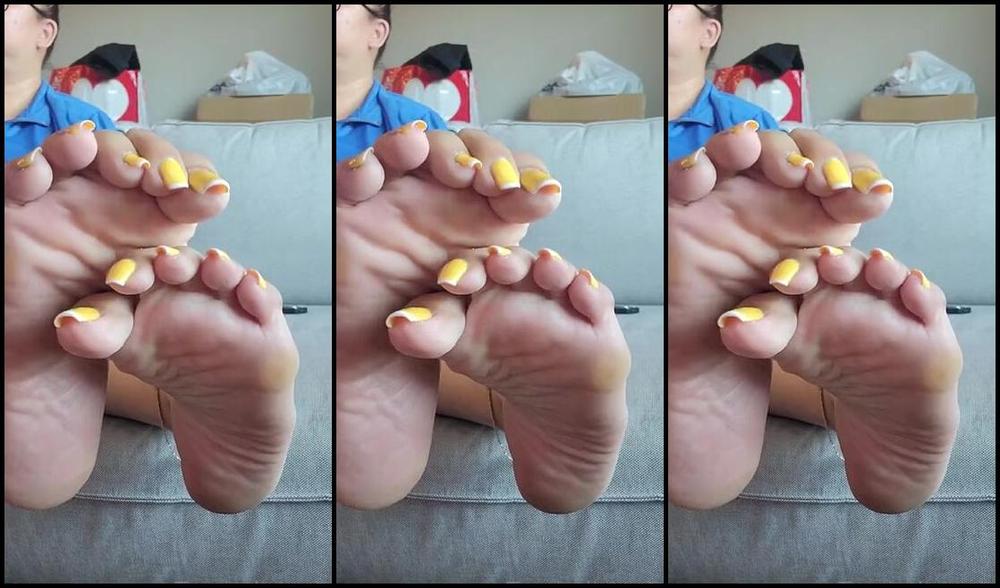 Tropical Tootsies Nicknamed Tropicaltootsies Onlyfans Get Closer And Watch My Pretty Feet