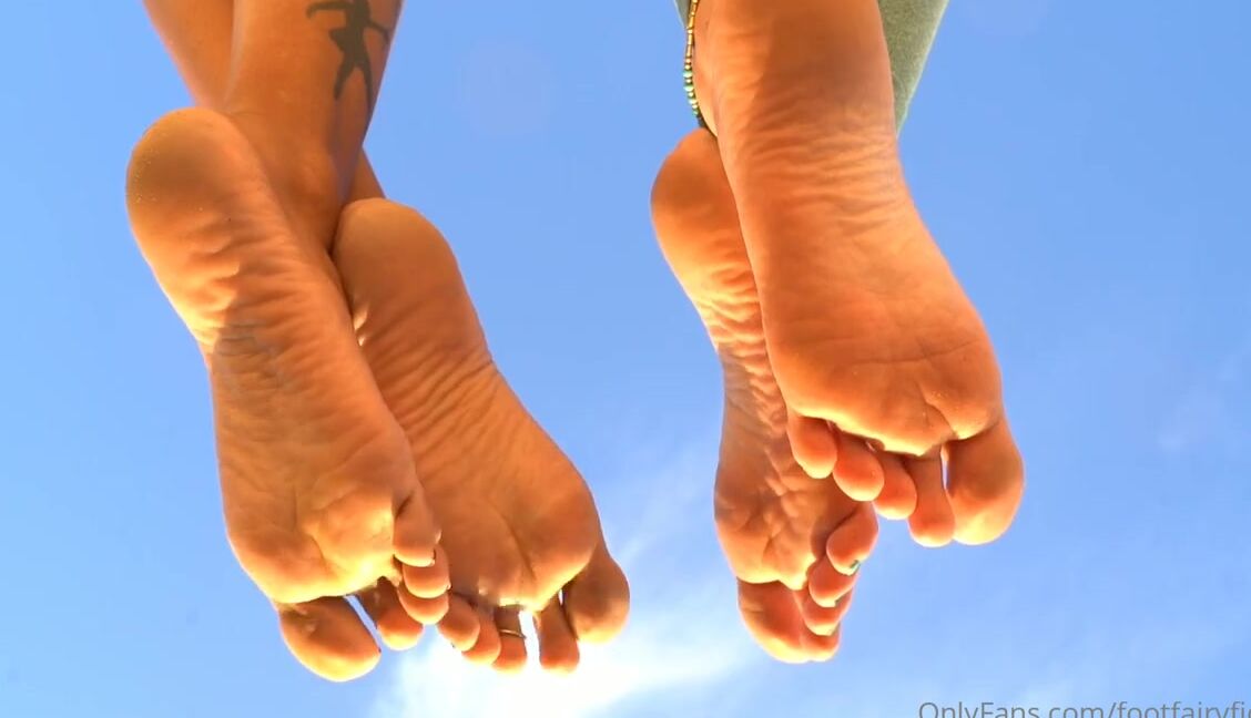 Freakyfjondaxxx Onlyfans You Walk Past And See Those Two Shy Girls On Their First Datedont You Wanna Know What They