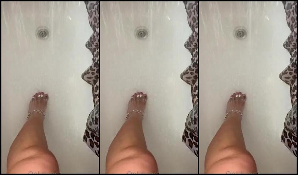 Killersexyfeets Nicknamed Killerkell Onlyfans A Quick Shower After A Long Walk