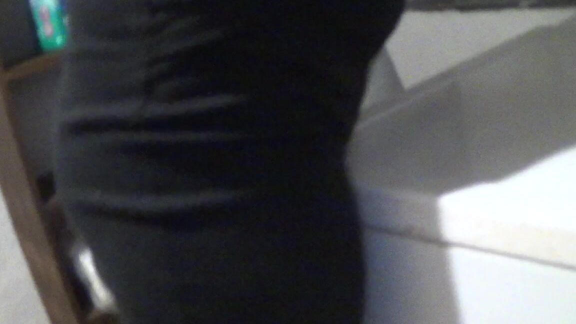 The Elle Hell Humping The Dryer At The Air Bnb