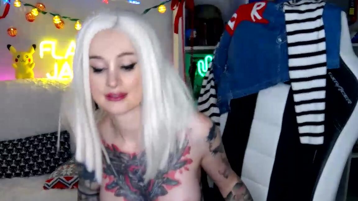 Suicidegirls Stream Started At Am Hey It S Avrora Here Let Me Warm You Up Follow Me