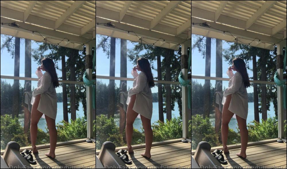 Ittybittycherry 49E4Bc5A 6A63 40Fe B730 6119D8D8F155