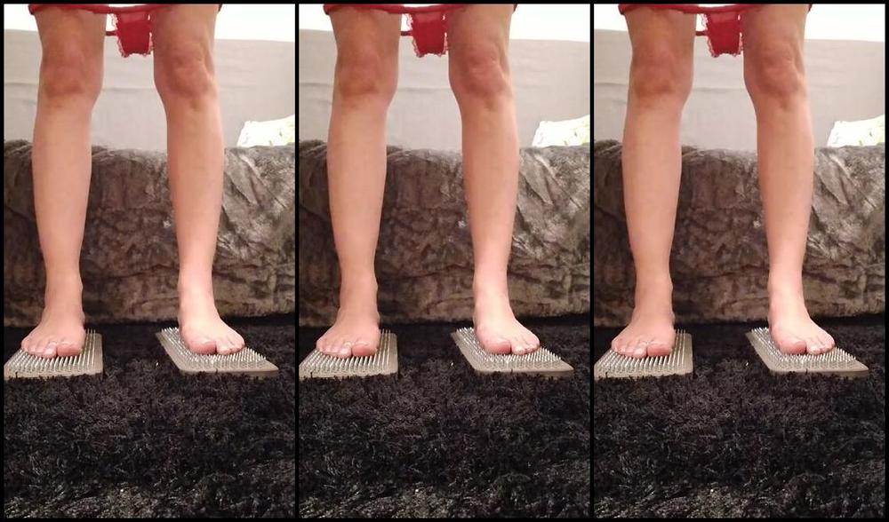 Frejas Submissive Feet Nicknamed Frejassubmissivefeet Onlyfans Extended Bed Time Punishment 3X1 Min On The Nail Boards 120 Strokes With The Cane And3