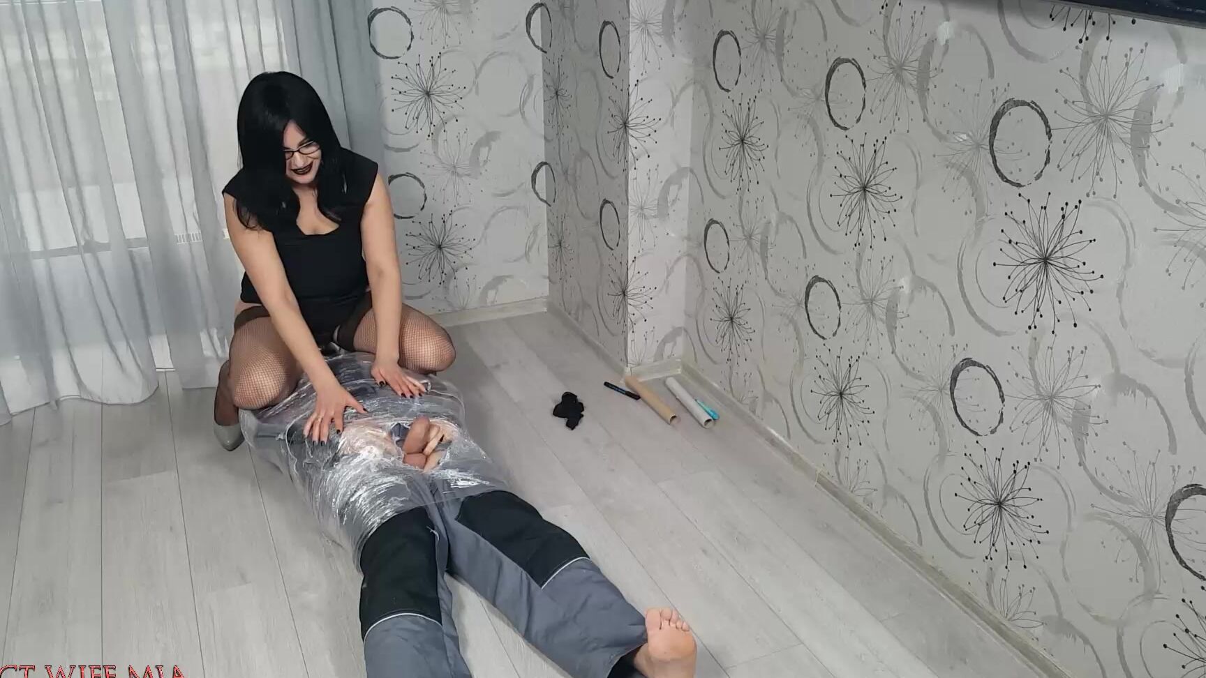 Strict Wife Mia Strict Wife Mia Slave Mummyfication