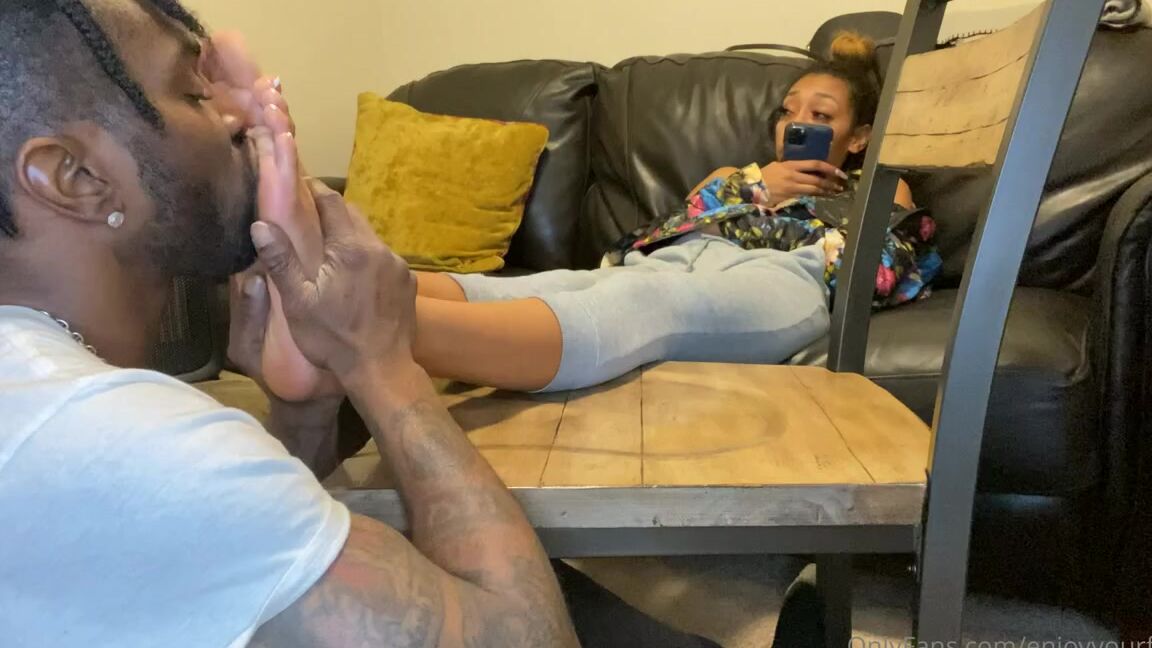 Enjoyyourfetish Onlyfans Foot Worship With Tenlittoes French Tips Part 5P