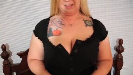 Greta Noir My Very First Strip Tease