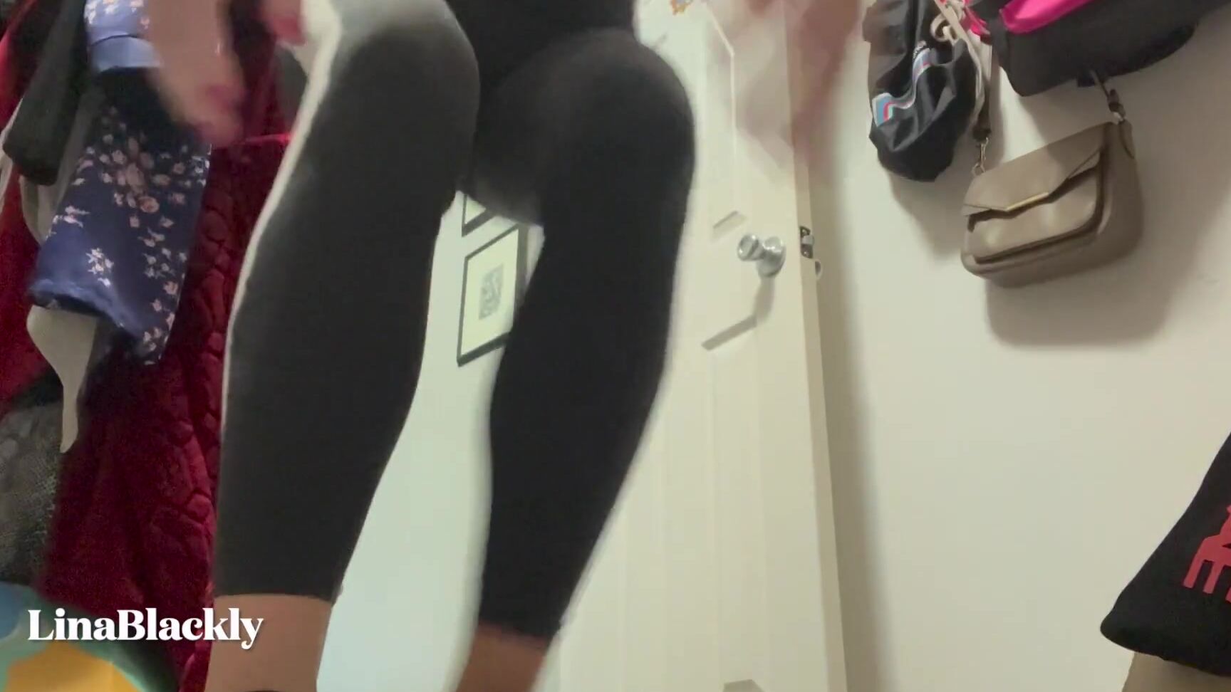 Linablackly Giantess Fucks Bro Under Condom Manyvids