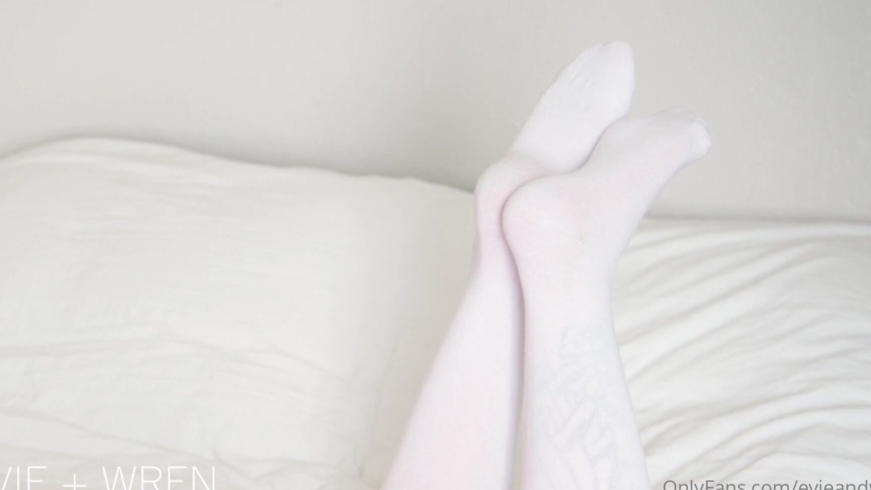 Evieandwren Blossom Spent Her Day Off Reading This One S For You Sock Lovers And A Little