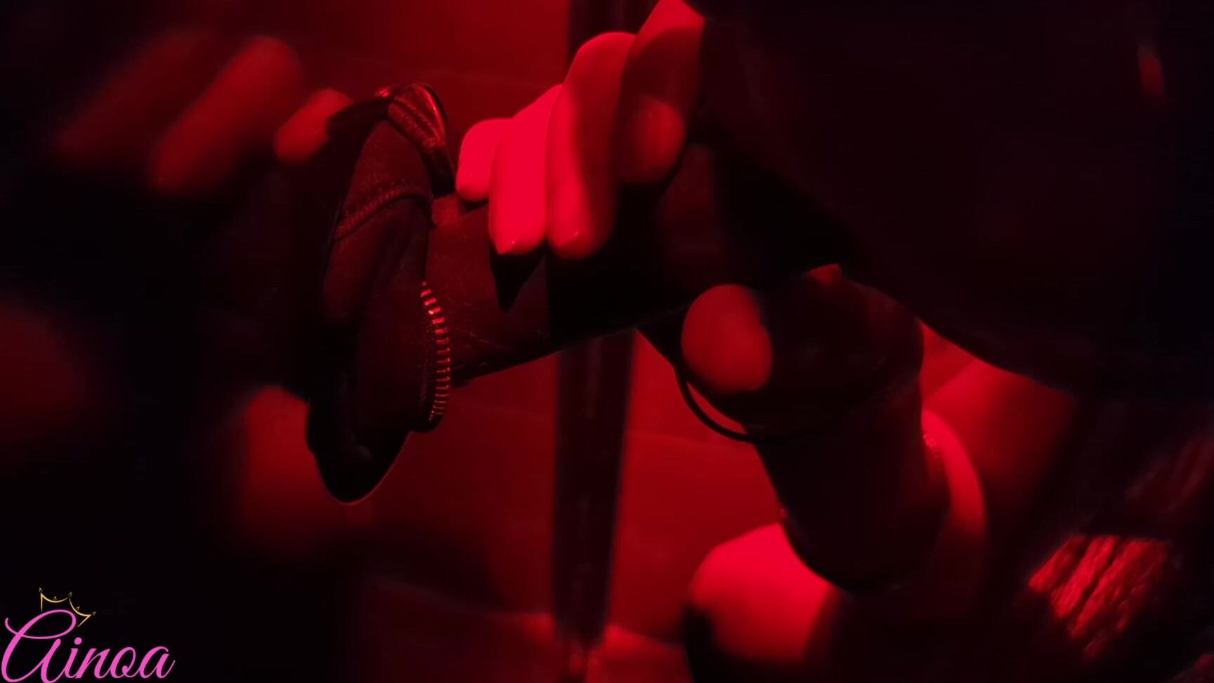 Ainoa Queen I Love To Visit Gloryholes Last Night I Really Enjoyed Playing With A Big Black Cock That