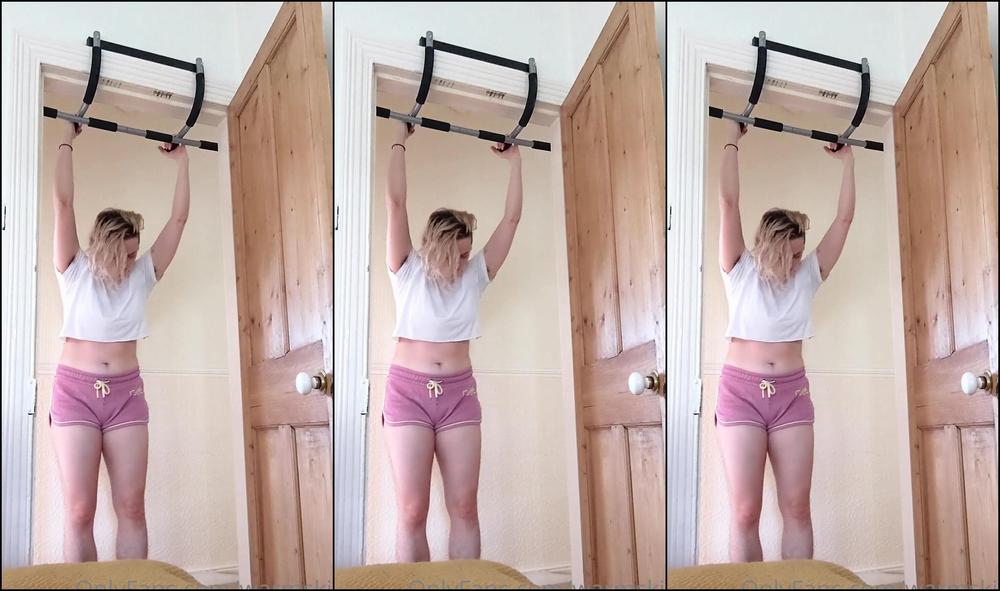 Warmskin Swipe To Watch Me Get Hot And Bothered Whoever Tips On This Will Get The Min Ver