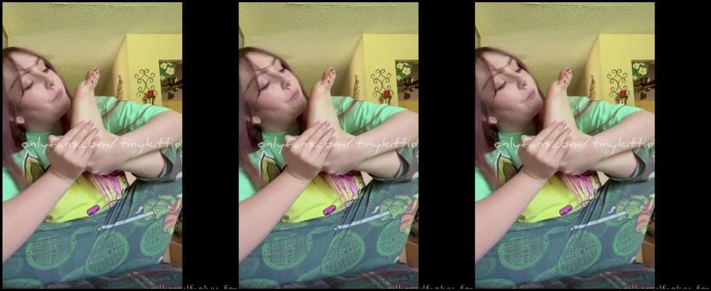 Alyx Wulf Nicknamed Sillywulf 04 17 2025 Onlyfans Video Dirty Feet Self Worship