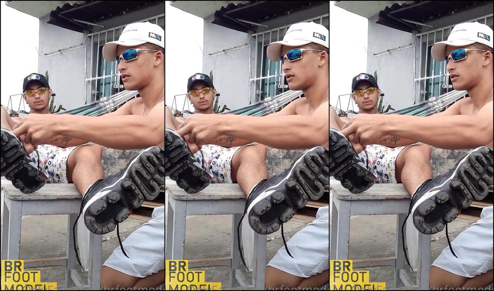 Brfootmodel 2044025971 03 01 2021 Foot Massage Outside Instagram Luiz Feet