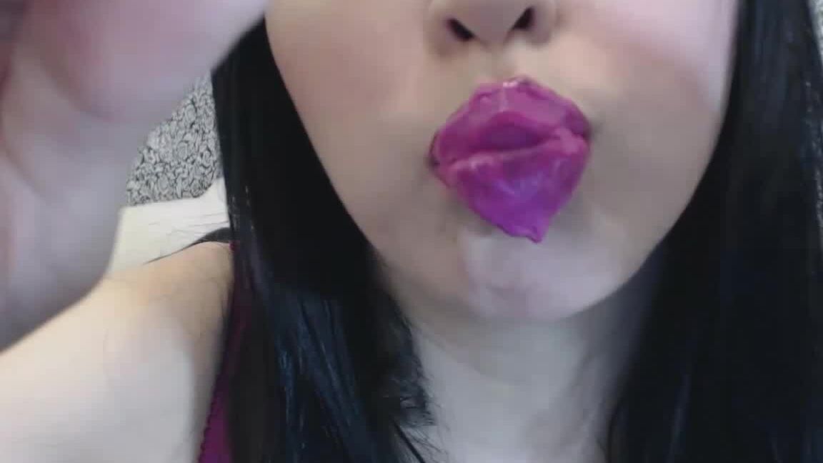 Princessdi Violet Sensual Lips