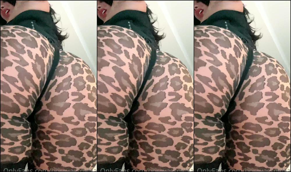 Bossyassdelilah I Caught This Little Dirty Rat Crawling Under My Bed With Something In His Mouth Little