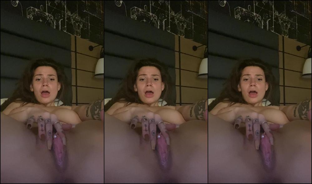 indicaflower-08-02-2021-2027371850-my-pussy-was-soooo-juicy-whoever-s-in-the-hotel-room-next-to-me-definitely-heard-me