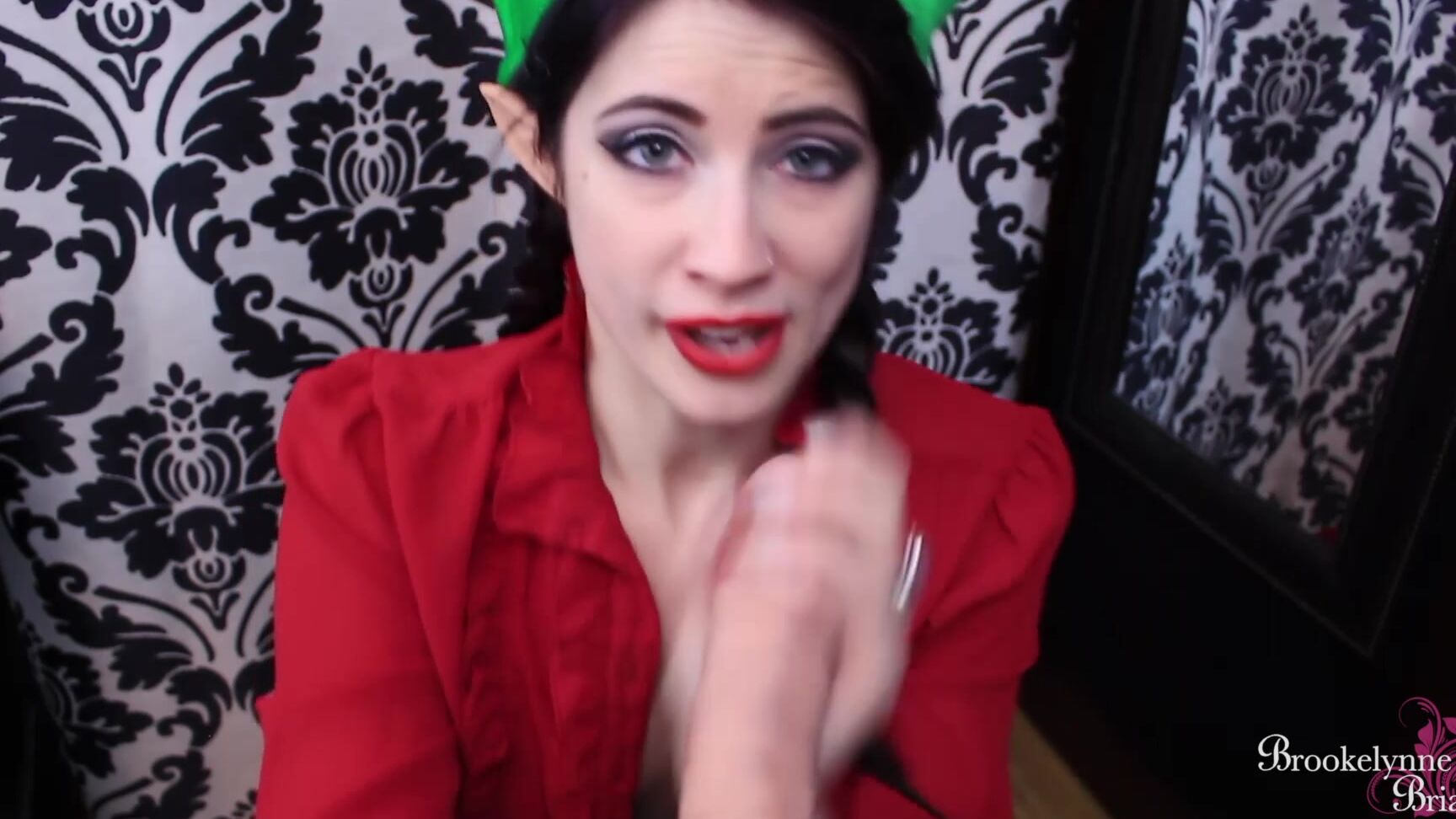 Brookelynnebriar Stroke To Save Christmas