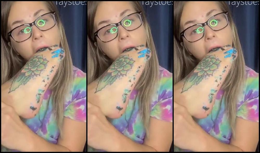 Tays Toes Nicknamed Taystoes 11 29 2020 Onlyfans Video Self Worship Sunday Who Knew My Feet Could Get Any Sweeter