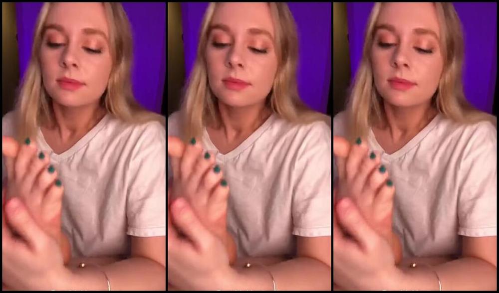 Cassidy Heat Feet Nicknamed Cassidyheatfeet Onlyfans Self Foot Worship See Why I Need You I Can Barely Reach Them Oa