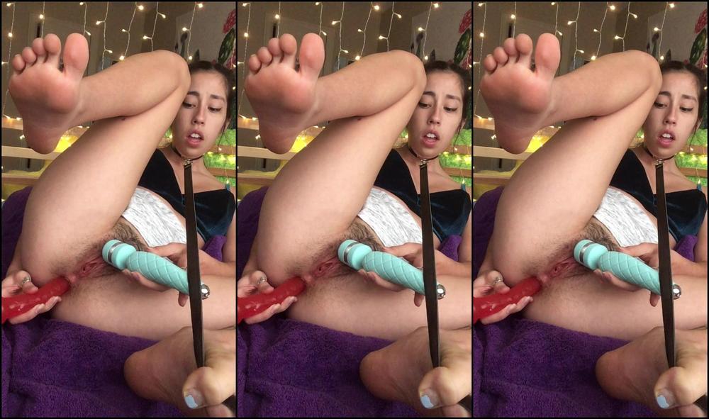 Double orgasm of a young girl!