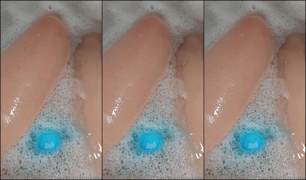 Cherrybmodeluk 1098689763 10 18 2020 Join Me In The Bath While I M Horny