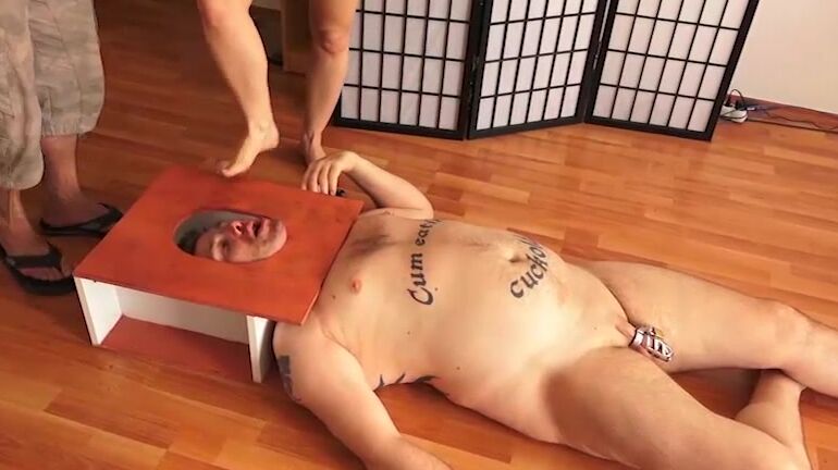 MiraCuckold - OMG I Married A Pathetic Foot Rag ManyVids