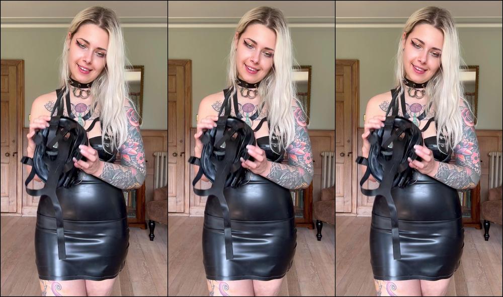 Mistressmercyxox Gas Mask Drone