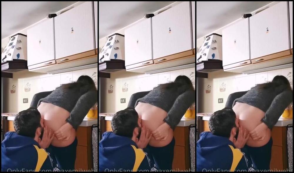 Emily Maxemilweber Nicknamed Maxemilweber 01 25 2023 Onlyfans Video As I Told You This Evening I Farted Like A Pig These Are Not