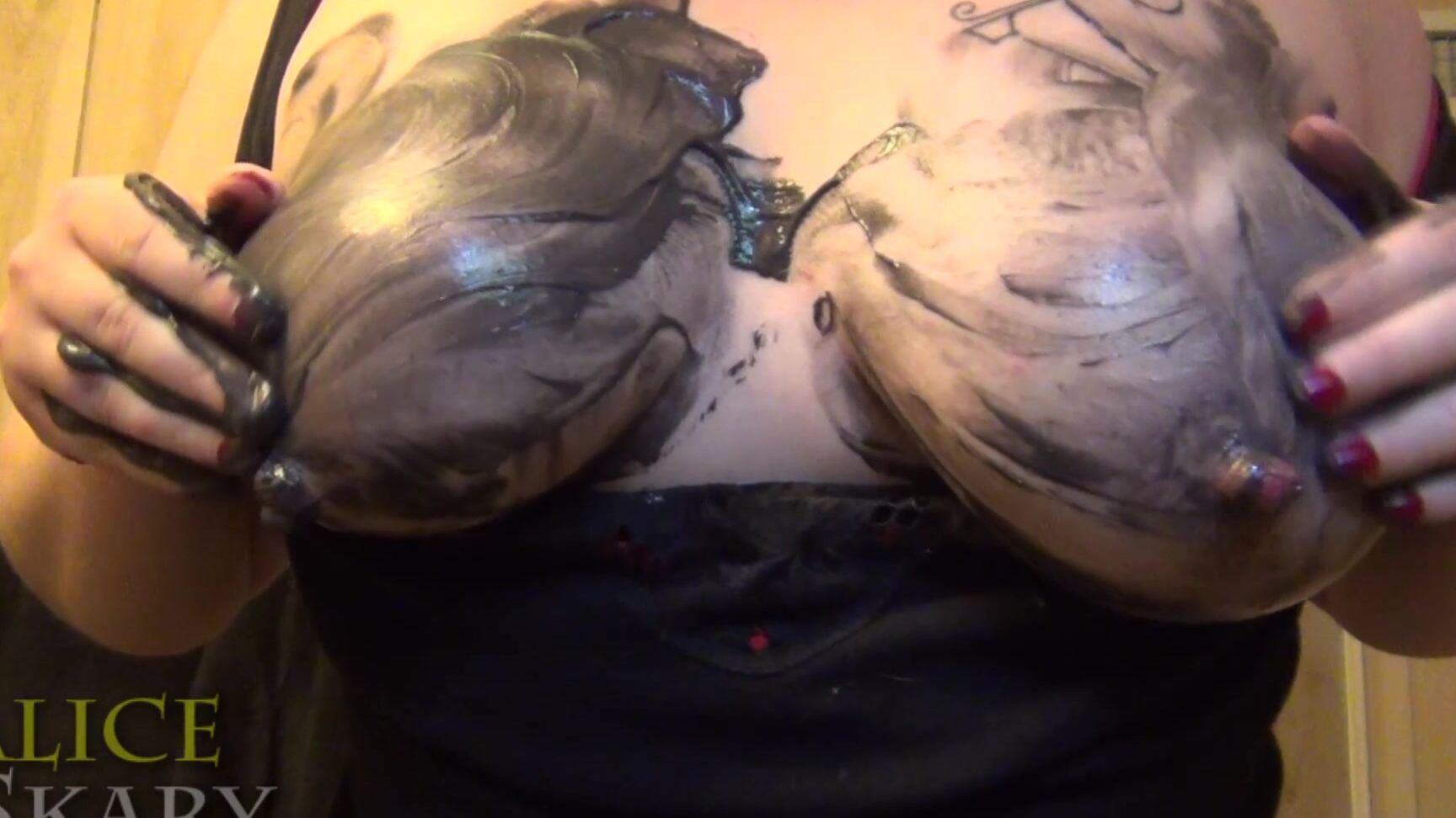 Aliceskary Breast Massage With Black Cream Lotion