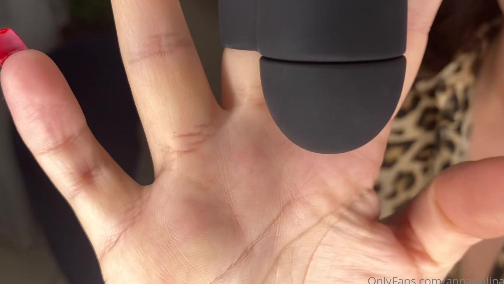 annapolinaxxxx-11-12-2020-1429061010-nous-sommes-le-11h-c-est-parti-pour-vibrer-avec-moi