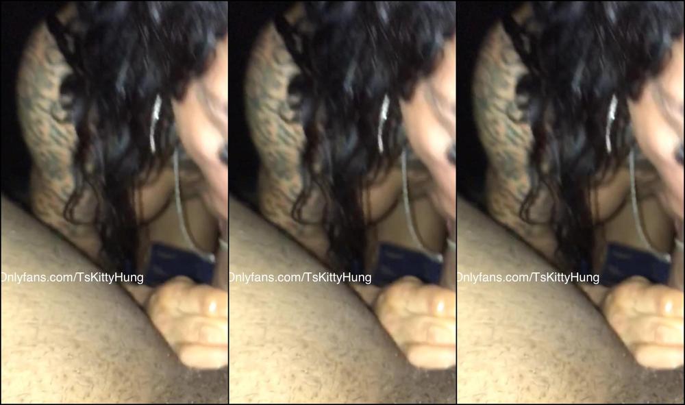 Kittyhung Met With A Client At A Public Place Bottoms Up Kitty