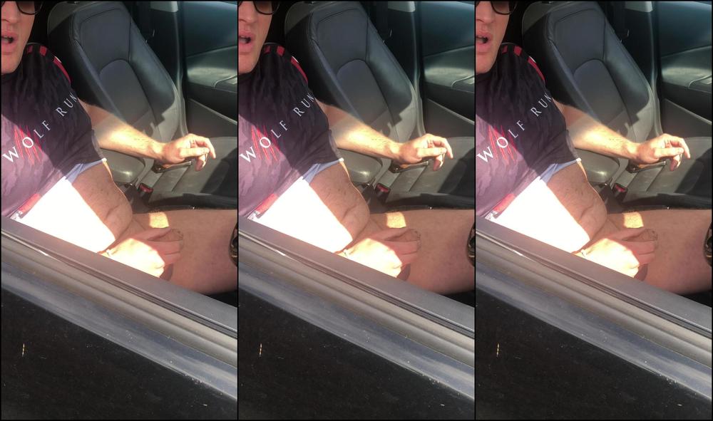 "SuzieLove212" car, housewives, milf, public nudity, public outdoor Watching my Fan Wank in the Parking Lot manyvids