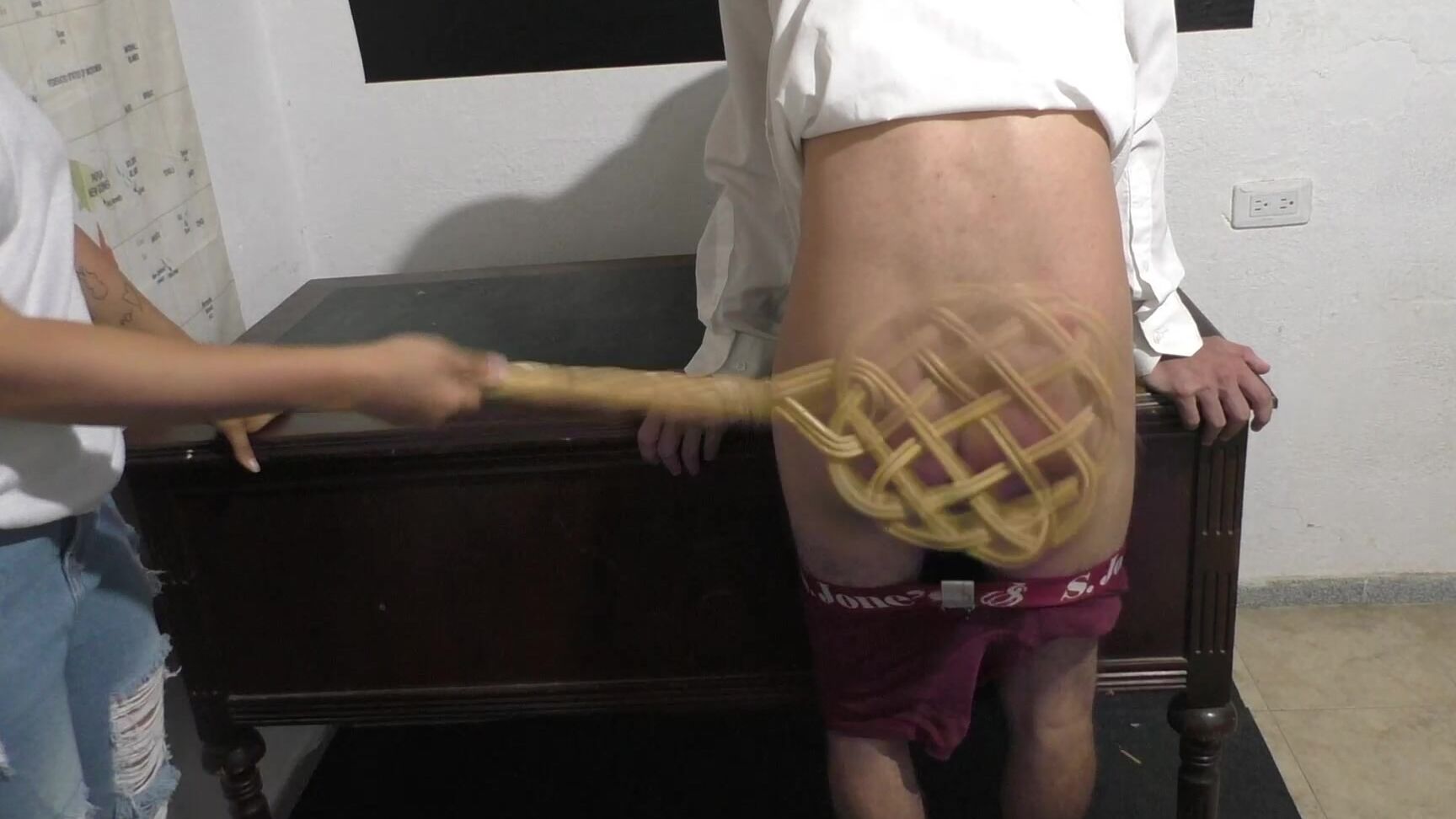 Spank Latinas Slt Up Close And Painful Luis 10