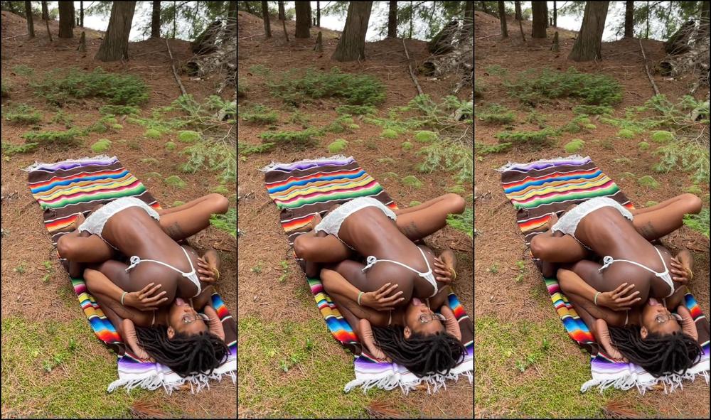 Kismetcharlatan Pov You Re Out For A Stroll In The Country When You Spot Two Pretty Youthful Things Froli