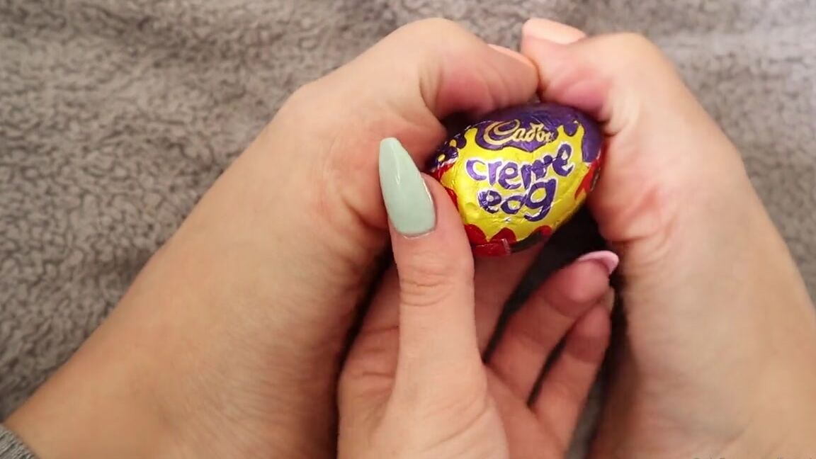 Footsiegalore Onlyfans Footsie Creme Egg Tease J