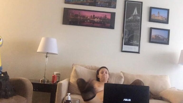 Spy On Me During A Cam Show Voyeur