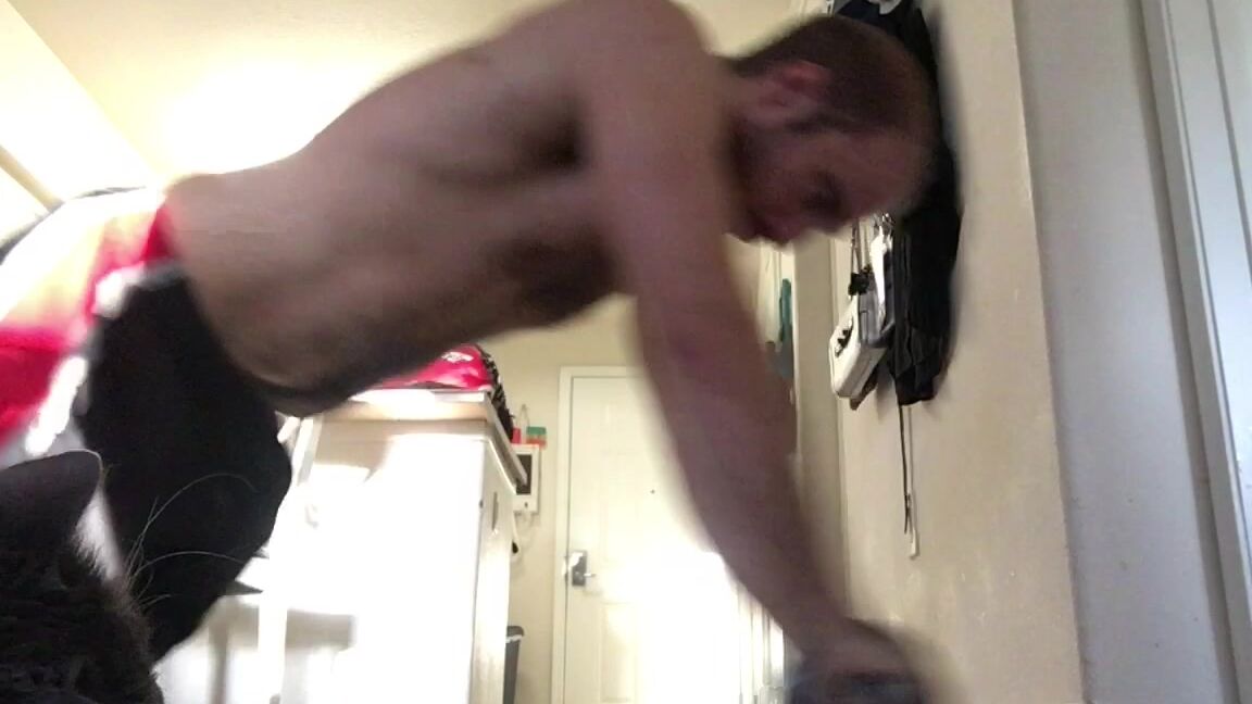 Dan Ferrari - Indiana Bones Quick Work Out Video - ManyVids