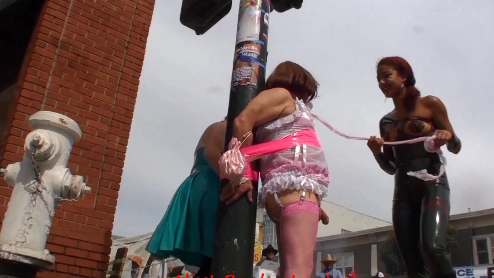 Folsom Street Fair Sissy Handjob Public Humiliation AliceInBondageLand AliceInBondageLand